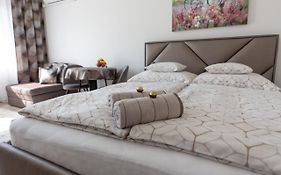 Aliz Apartman